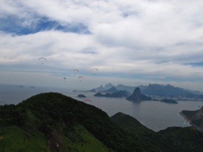 Flying in Nitaroi, across the bay with views of Rio 